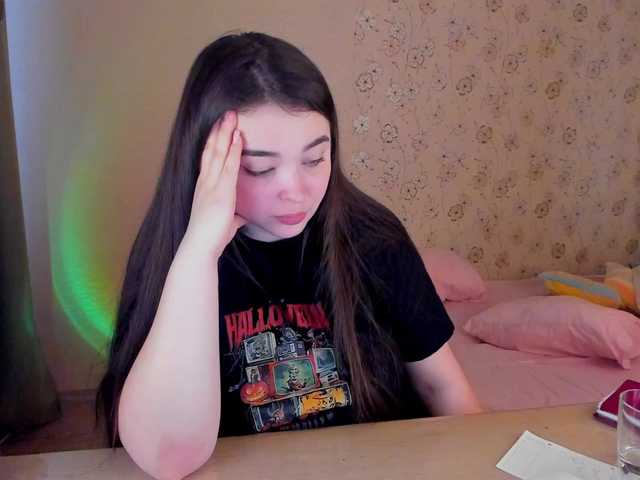 Alicenextdoor's BongaCams show and profile