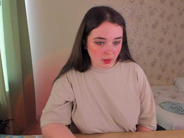 Alicenextdoor's BongaCams show and profile