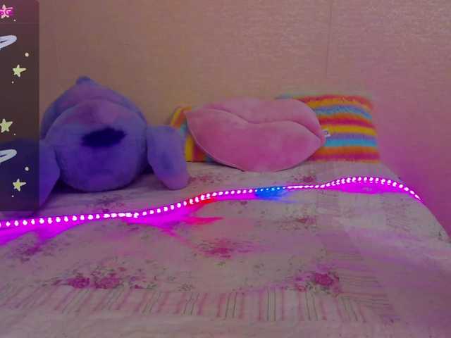 Alicenextdoor's BongaCams show and profile