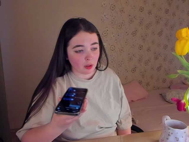 Alicenextdoor's BongaCams show and profile