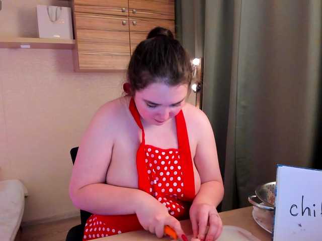 Alicenextdoor's BongaCams show and profile