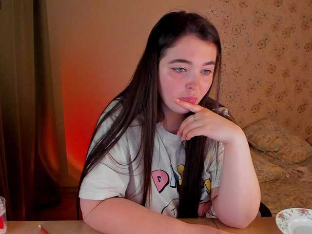 Alicenextdoor's BongaCams show and profile