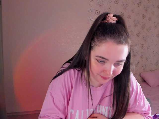 Alicenextdoor's BongaCams show and profile