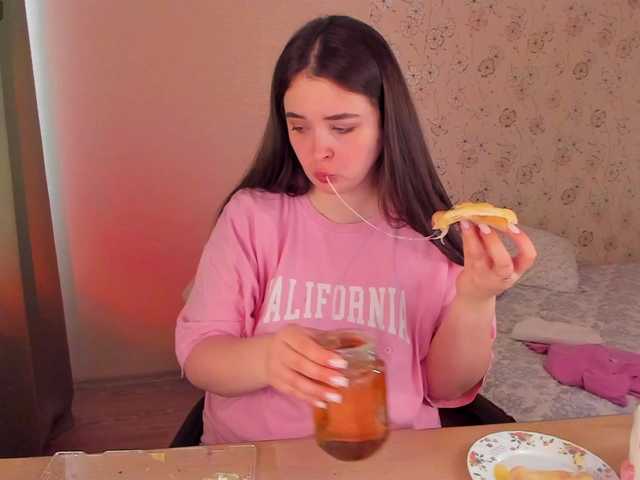 Alicenextdoor webcam