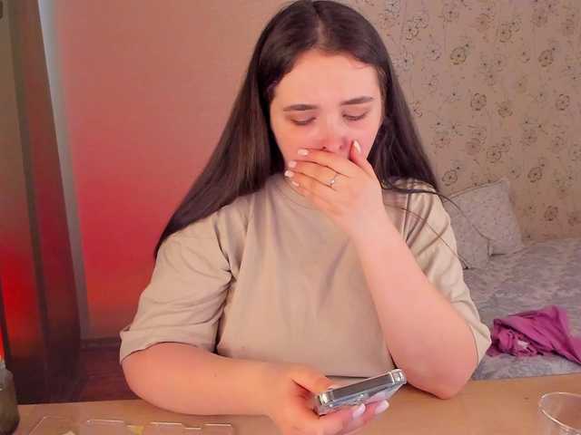 Alicenextdoor's BongaCams show and profile