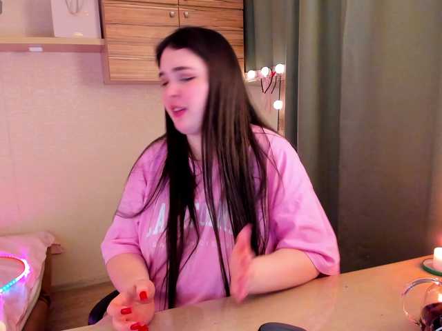 Alicenextdoor webcam