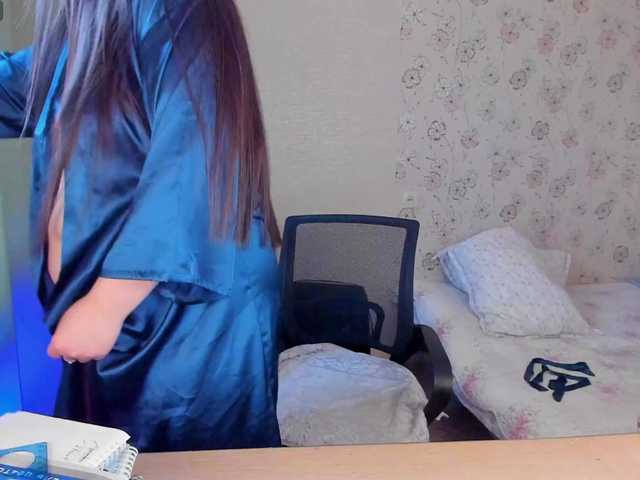 Alicenextdoor's BongaCams show and profile