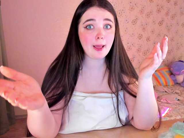 Alicenextdoor's BongaCams show and profile