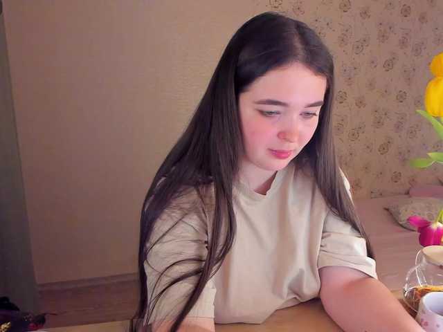 Alicenextdoor's BongaCams show and profile