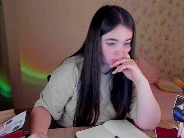 Alicenextdoor webcam