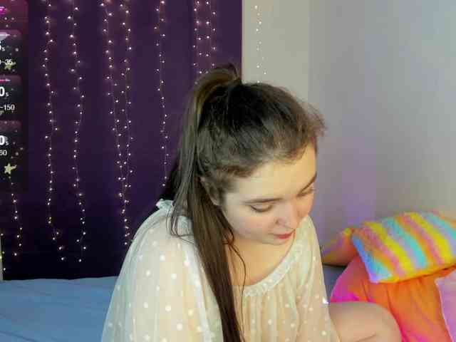 Alicenextdoor webcam