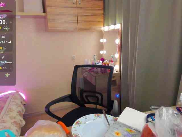 Alicenextdoor webcam