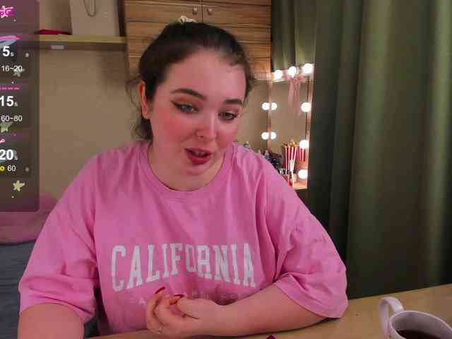 Alicenextdoor webcam