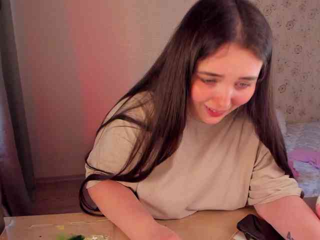 Alicenextdoor webcam