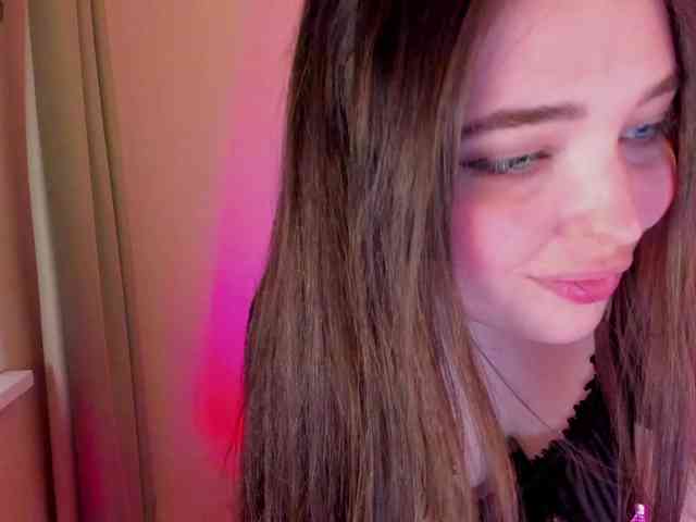 Alicenextdoor webcam