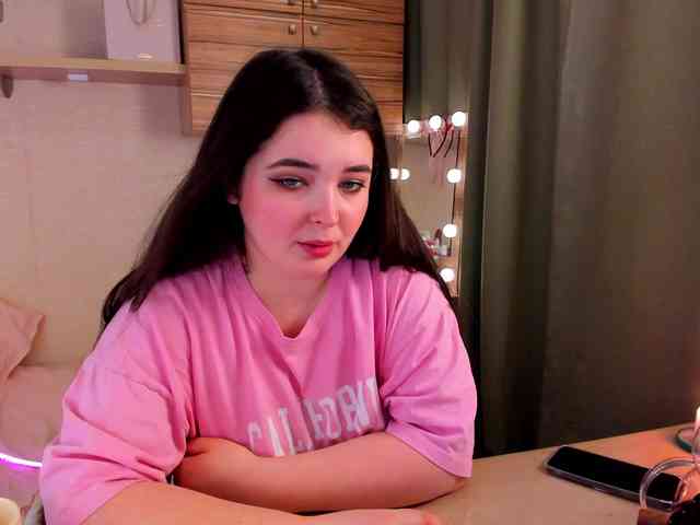 Alicenextdoor webcam