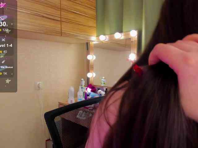 Alicenextdoor Live Webcam on BongaCams