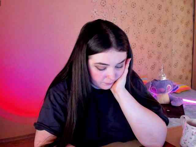 Alicenextdoor webcam