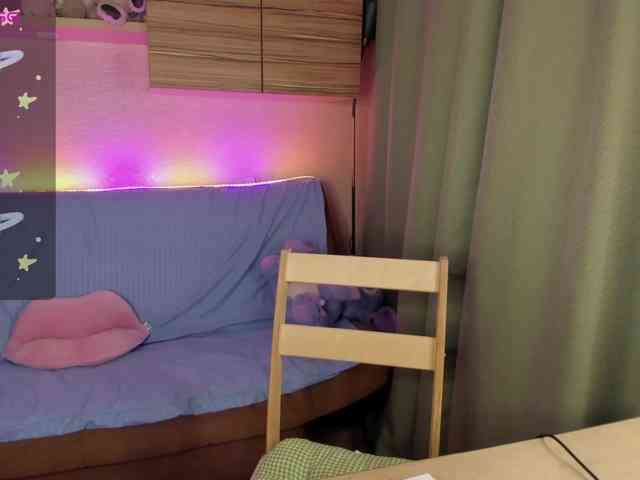 Alicenextdoor webcam