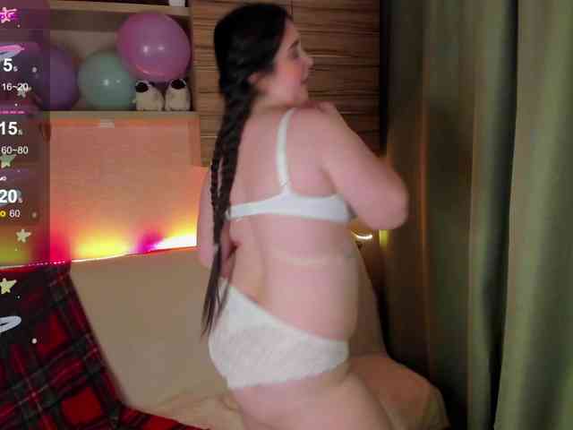 Alicenextdoor webcam