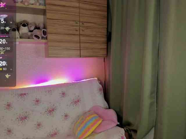 Alicenextdoor webcam