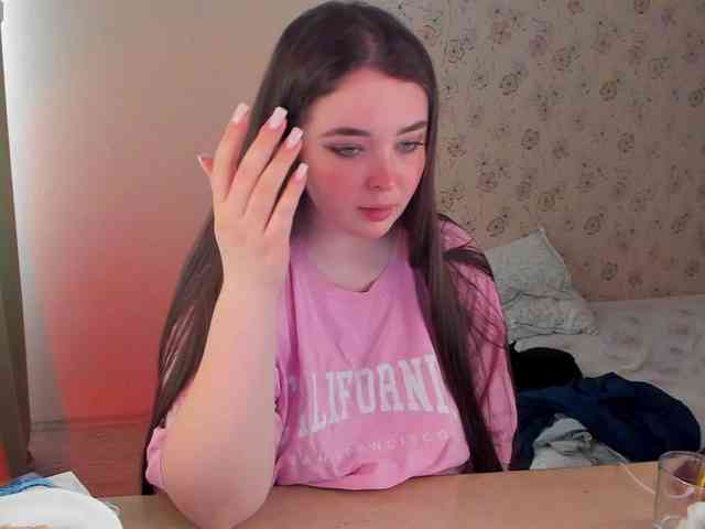 Alicenextdoor webcam