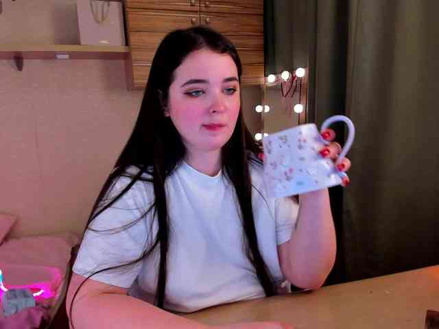 Alicenextdoor webcam