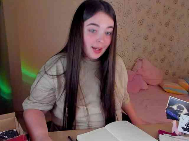 Alicenextdoor webcam