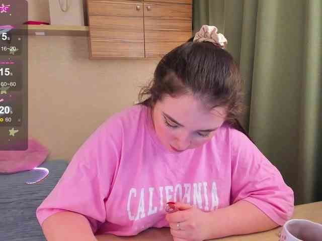 Alicenextdoor webcam