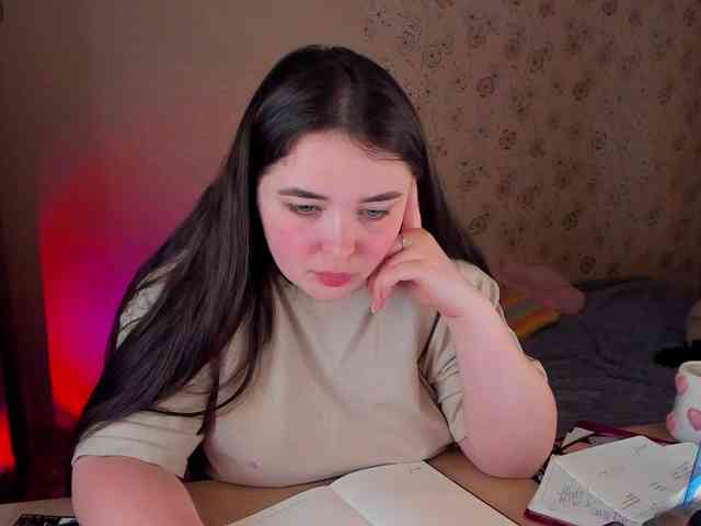 Alicenextdoor webcam