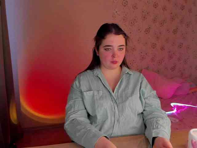 Alicenextdoor webcam