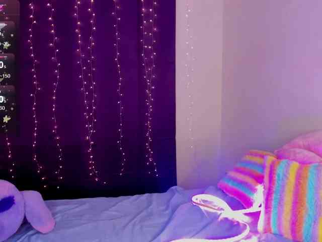 Alicenextdoor webcam