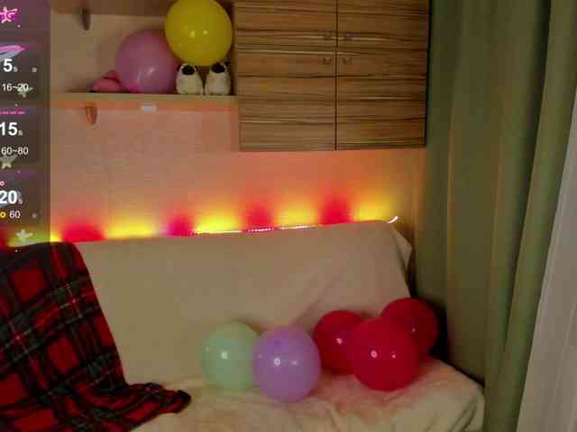 Alicenextdoor webcam