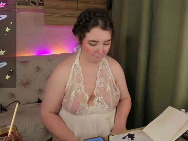 Alicenextdoor webcam