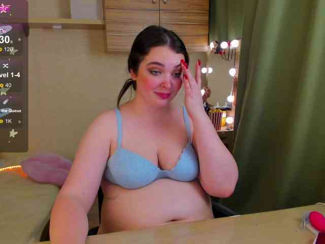 Alicenextdoor webcam