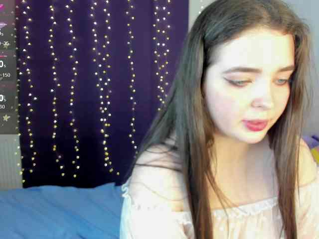 Alicenextdoor webcam