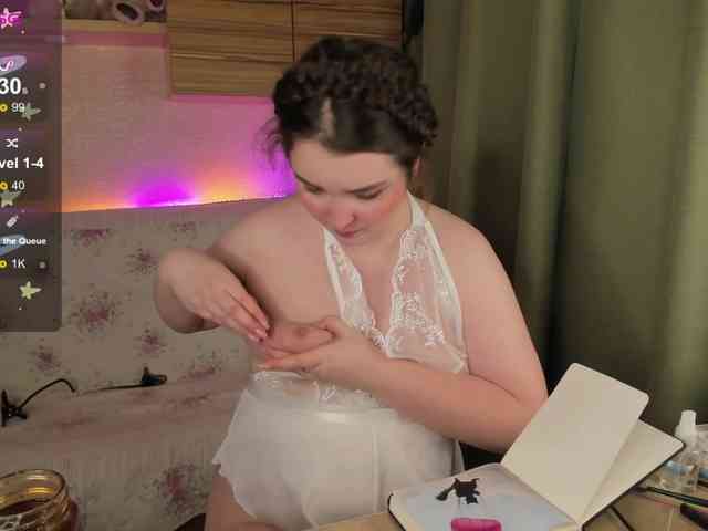 Alicenextdoor webcam