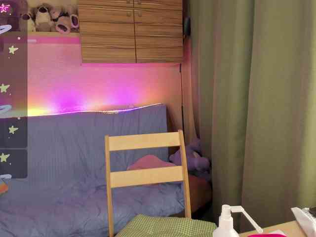 Alicenextdoor webcam