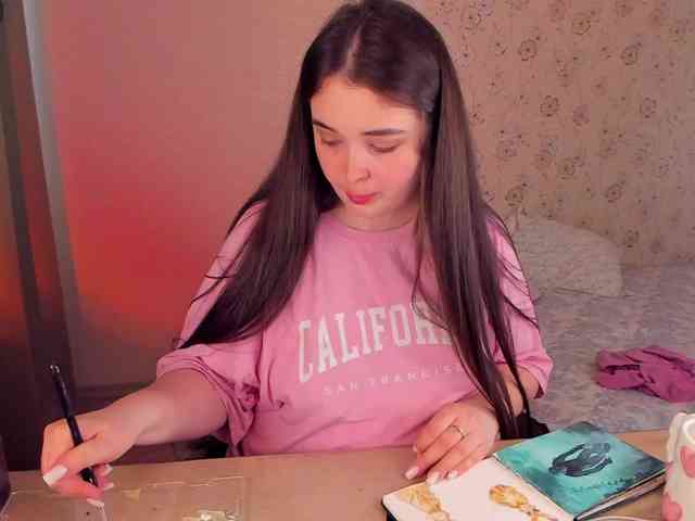 Alicenextdoor webcam