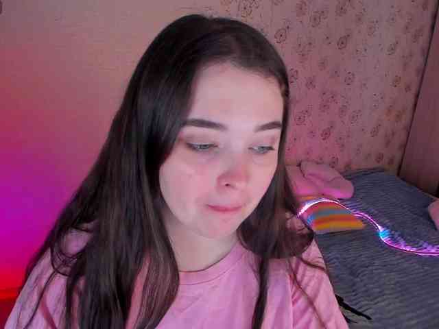 Alicenextdoor webcam