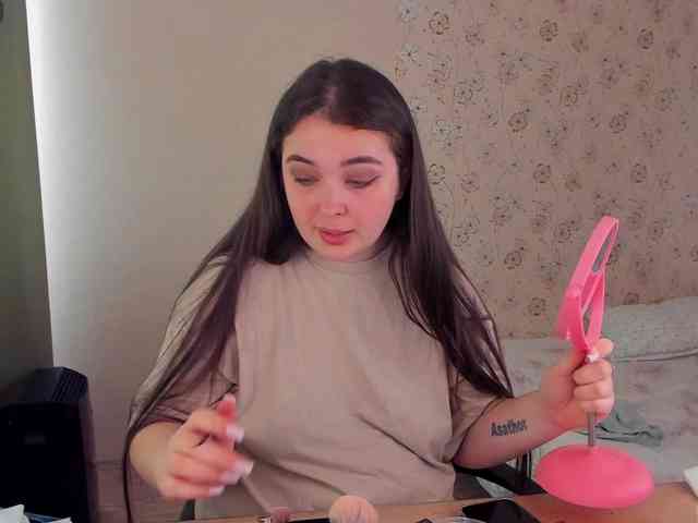 Alicenextdoor webcam