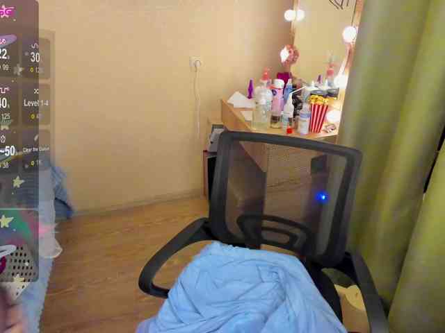 Alicenextdoor webcam