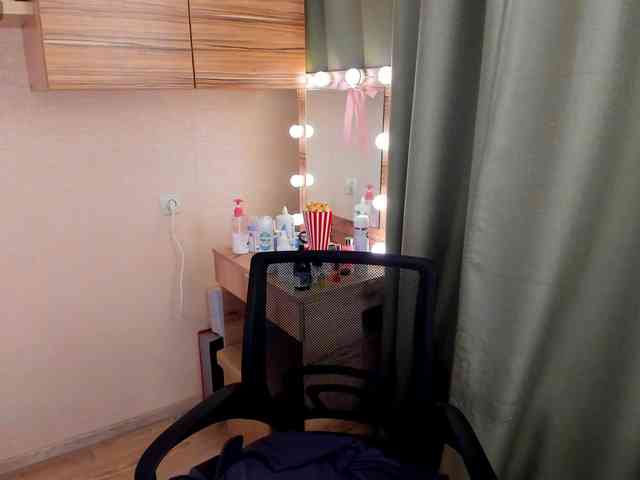 Alicenextdoor webcam