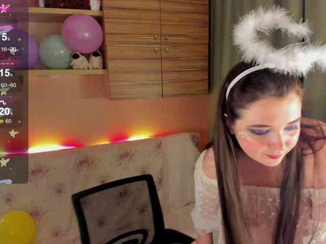 Alicenextdoor webcam