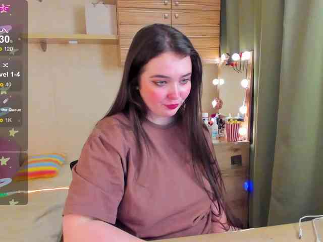 Alicenextdoor webcam