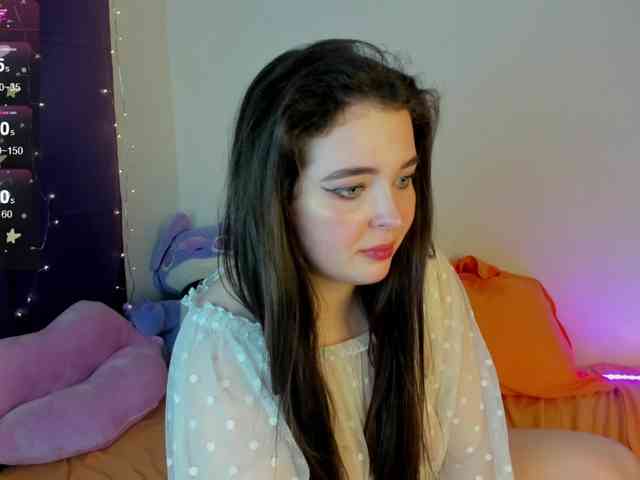 Alicenextdoor webcam