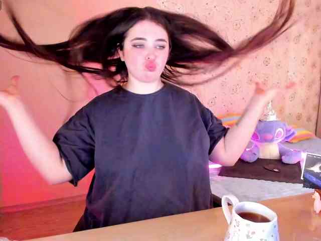 Alicenextdoor webcam