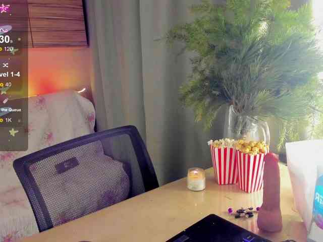 Alicenextdoor webcam