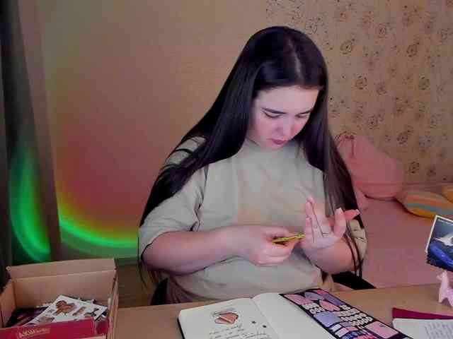 Alicenextdoor webcam