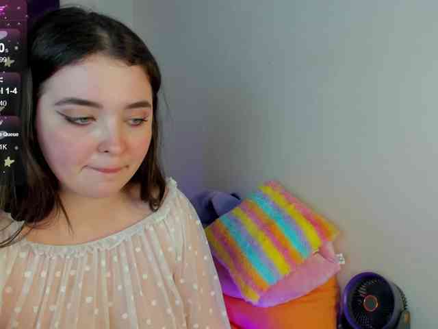 Alicenextdoor webcam